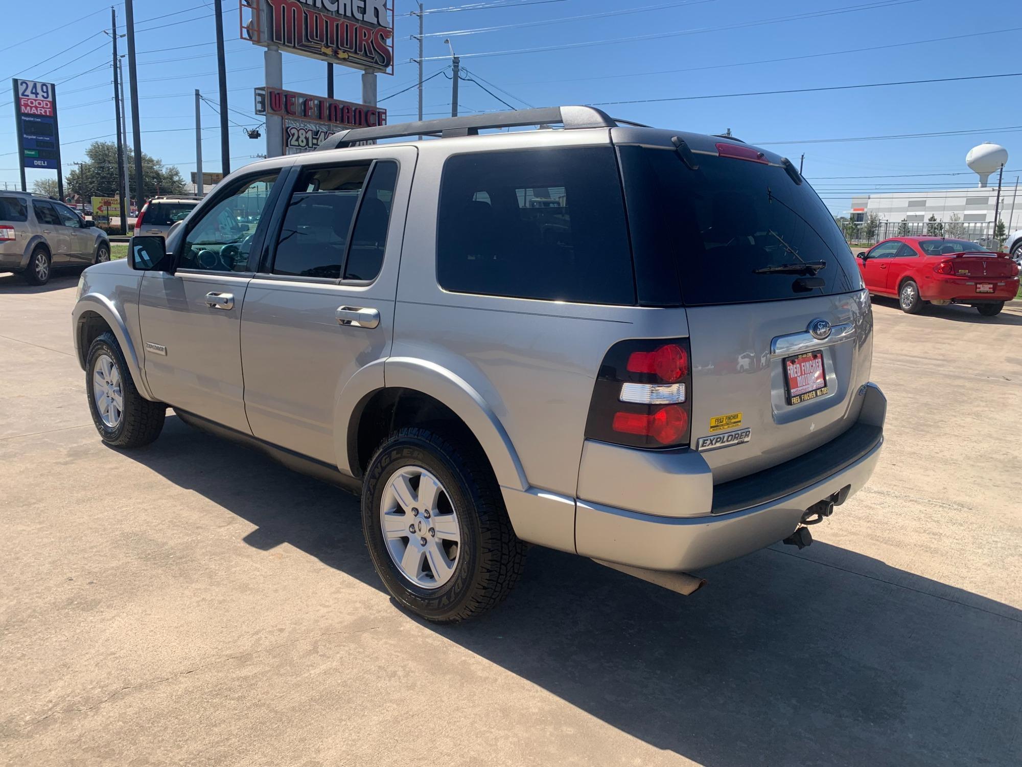 Thumbnail image of 2006 Ford Explorer at Fred Fincher Motors
