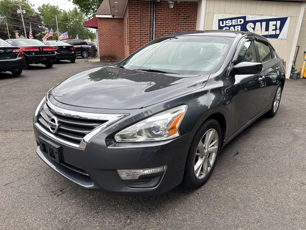 Thumbnail image of 2013 Nissan Altima at AUTO TOWN LLC
