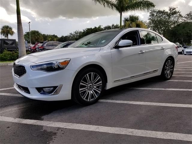 Thumbnail image of 2015 Kia Cadenza at Napleton Northlake Kia