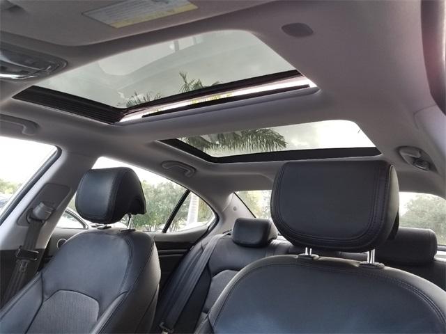 Thumbnail image of 2015 Kia Cadenza at Napleton Northlake Kia