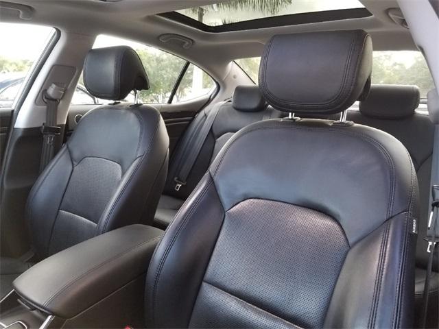 Thumbnail image of 2015 Kia Cadenza at Napleton Northlake Kia