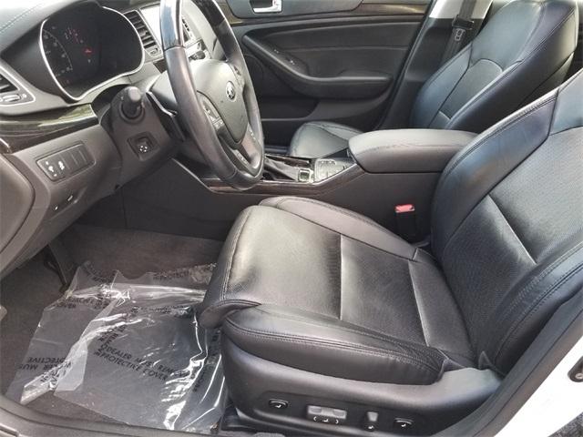 Thumbnail image of 2015 Kia Cadenza at Napleton Northlake Kia