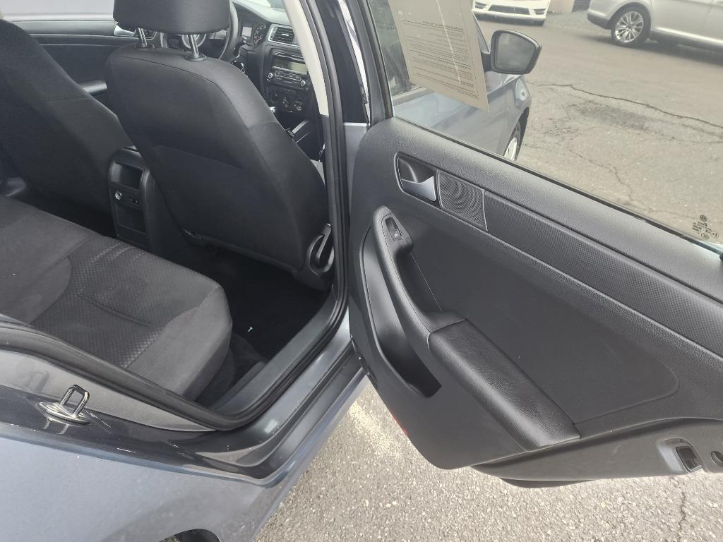 Thumbnail image of 2014 Volkswagen Jetta at Driveway Motors, LLC