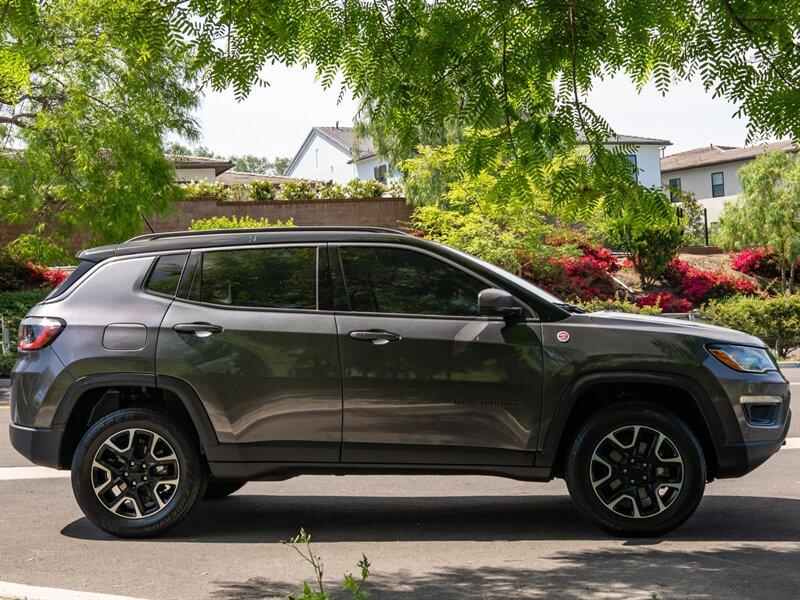 Thumbnail image of 2021 Jeep Compass at PARADISE Automotive Group INC.