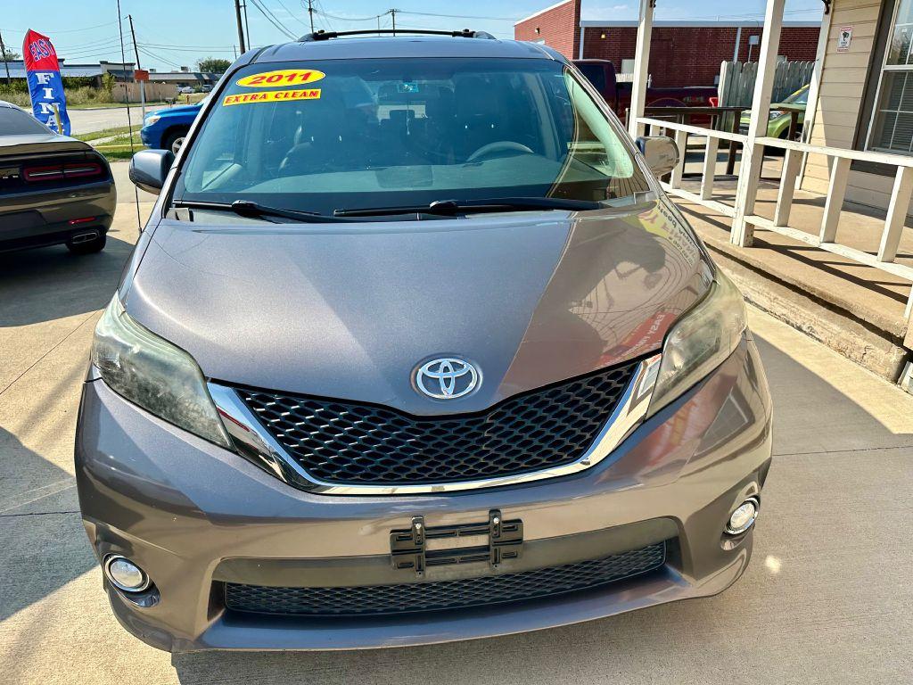 Thumbnail image of 2011 Toyota Sienna at RAJ MOTORS SALES LLC