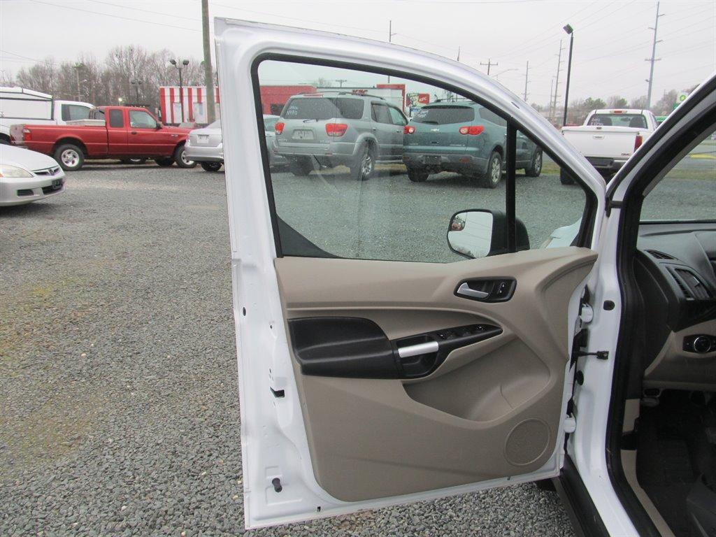 Thumbnail image of 2014 Ford Transit Connect at Quinn’s Covenant Cars