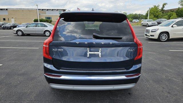 Thumbnail image of 2022 Volvo XC90 at McgrathVolvoCarsBarrington - Used