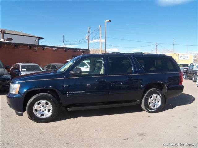 Thumbnail image of 2007 Chevrolet Suburban at Brighton Store