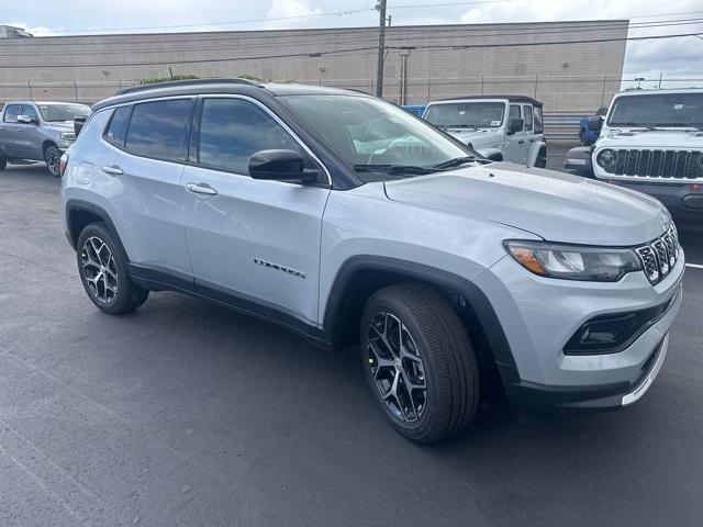 Thumbnail image of 2024 Jeep Compass at Golling Chrysler Dodge Jeep Ram of Roseville