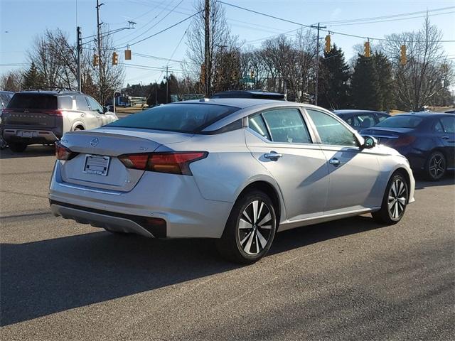 Thumbnail image of 2022 Nissan Altima at Grand Blanc Nissan