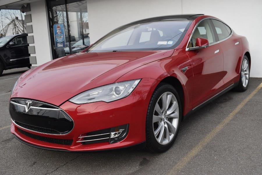 Thumbnail image of 2014 Tesla Model S at Milan Motors