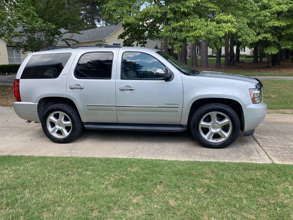 Thumbnail image of 2010 Chevrolet Tahoe at Cartown Auto Sales
