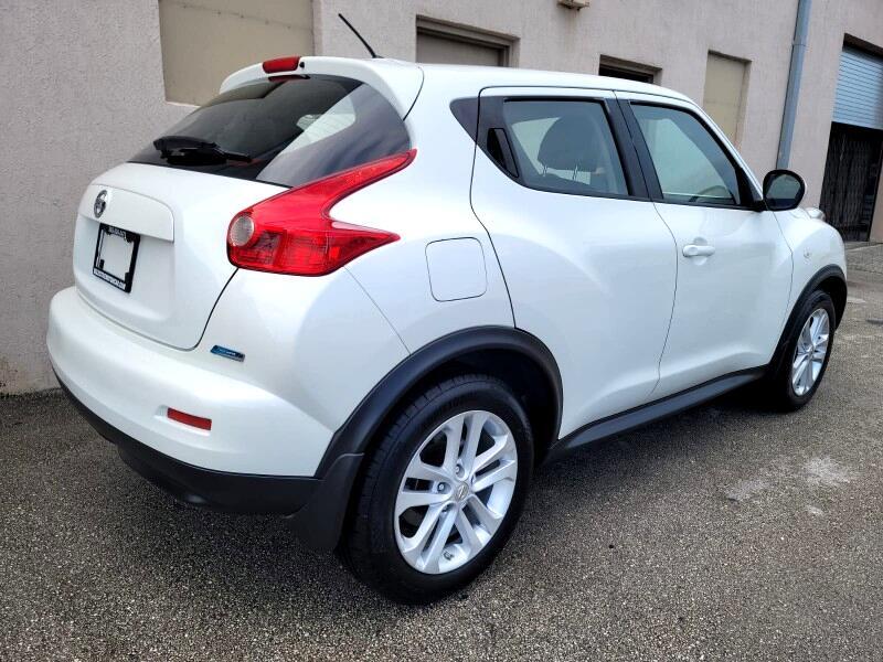 Thumbnail image of 2014 Nissan JUKE at Selective Motor Cars