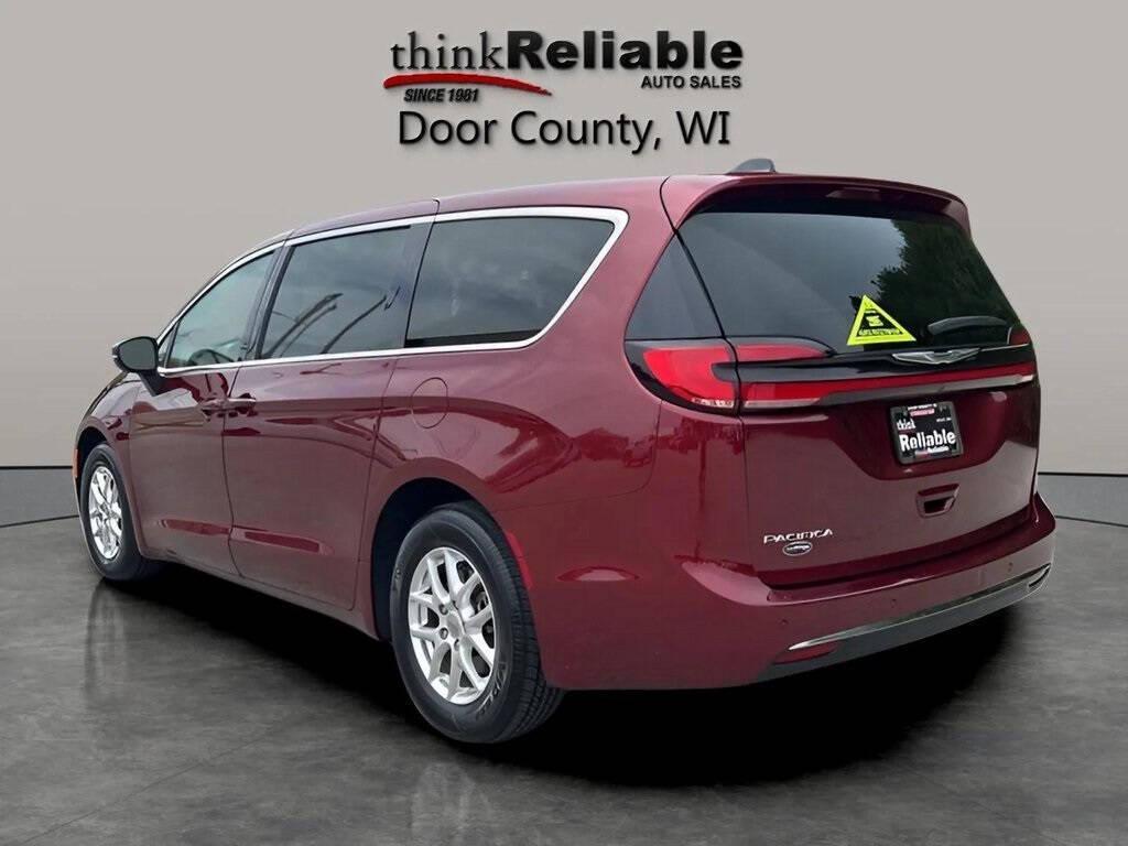 Thumbnail image of 2023 Chrysler Pacifica at Reliable Automobile Sales Inc.