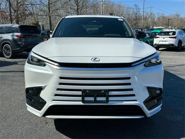 Thumbnail image of 2024 Lexus TX 500h at Lexus of Smithtown