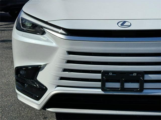 Thumbnail image of 2024 Lexus TX 500h at Lexus of Smithtown