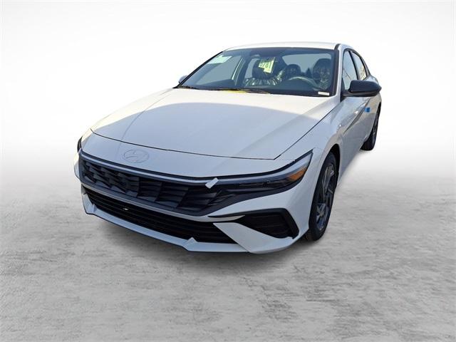 Thumbnail image of 2025 Hyundai ELANTRA at Lynnes Hyundai