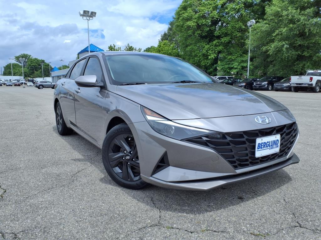 Thumbnail image of 2022 Hyundai ELANTRA at Berglund Chevrolet