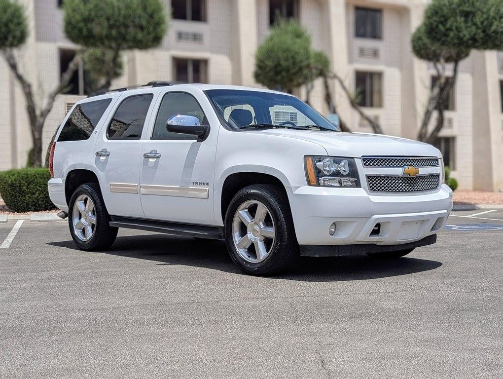 Thumbnail image of 2014 Chevrolet Tahoe at DIVINE MOTORS