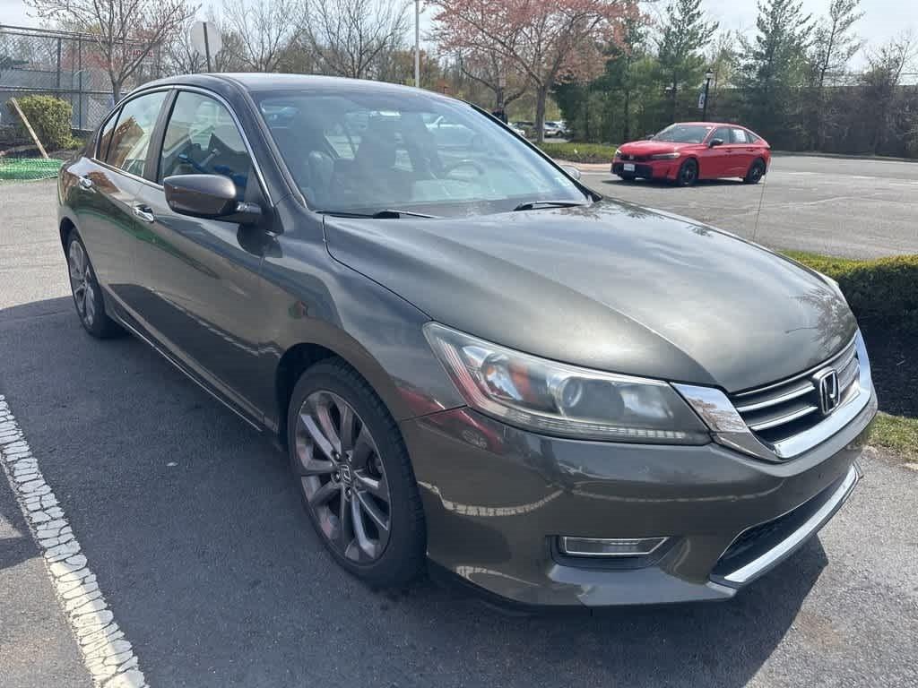 Thumbnail image of 2013 Honda Accord at Hamilton Honda