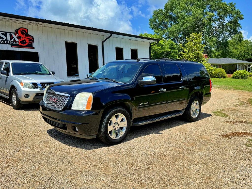 Thumbnail image of 2010 GMC Yukon XL at SIXS AUTO SALES