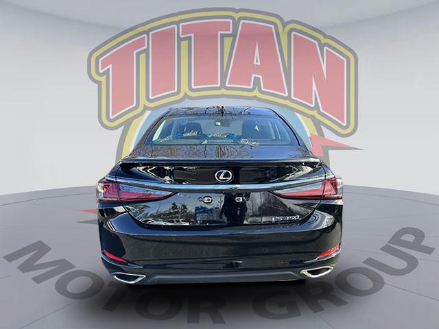 Thumbnail image of 2021 Lexus ES 350 at Honda of Manhasset