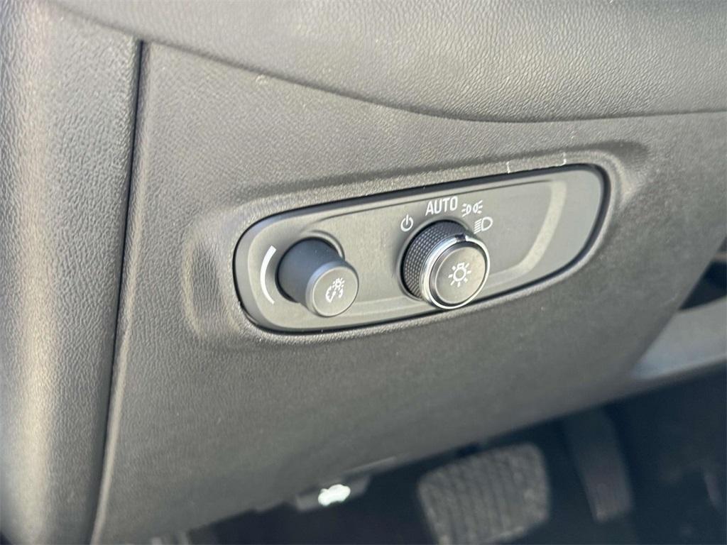 Thumbnail image of 2022 Chevrolet Equinox at Empire Mazda of Huntington