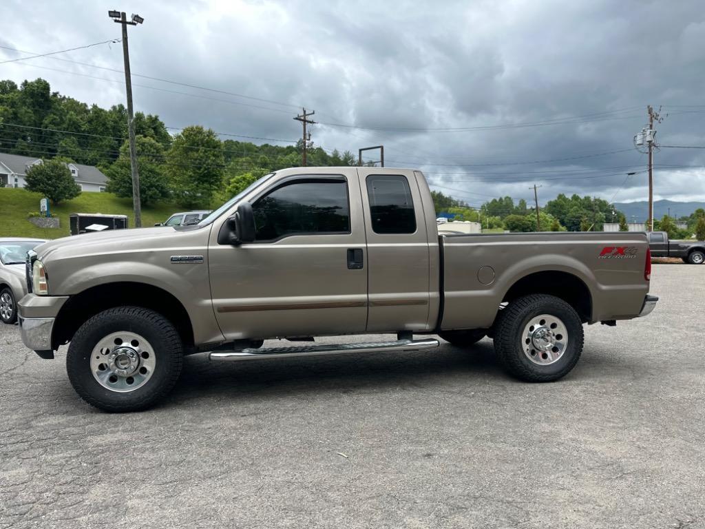 Thumbnail image of 2006 Ford F-250 Super Duty at Autobarn Exchange LLC
