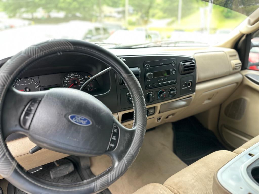 Thumbnail image of 2006 Ford F-250 Super Duty at Autobarn Exchange LLC