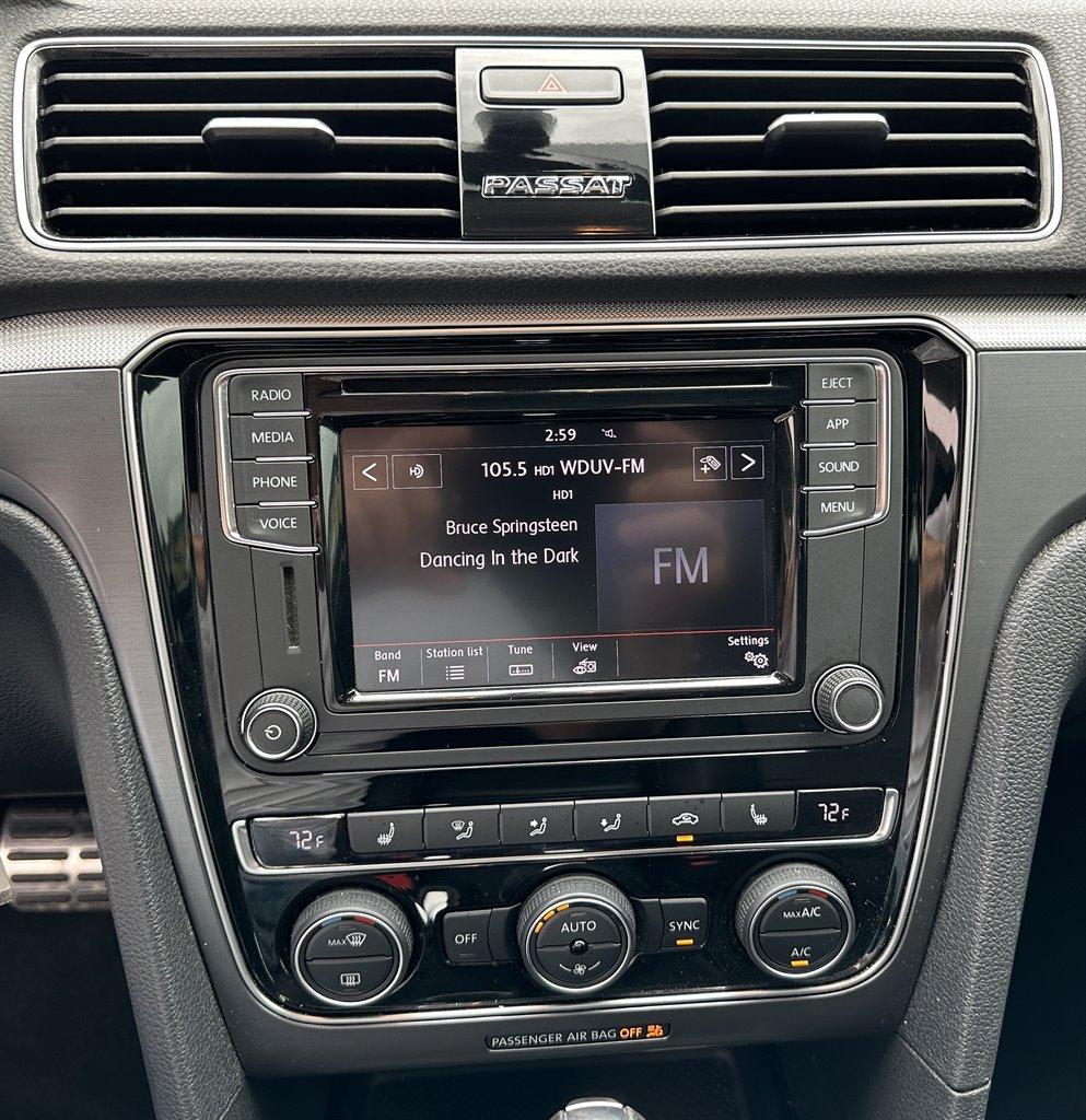 Thumbnail image of 2018 Volkswagen Passat at TAMPA AUTO SOURCE