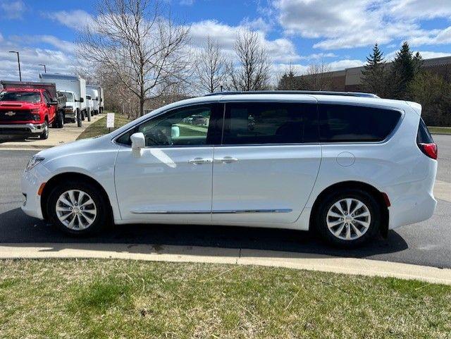 Thumbnail image of 2018 Chrysler Pacifica at Lafontaine Chevrolet