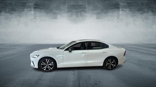 Thumbnail image of 2024 Volvo S60 at Car Connection Superstore