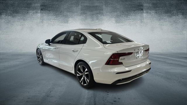 Thumbnail image of 2024 Volvo S60 at Car Connection Superstore