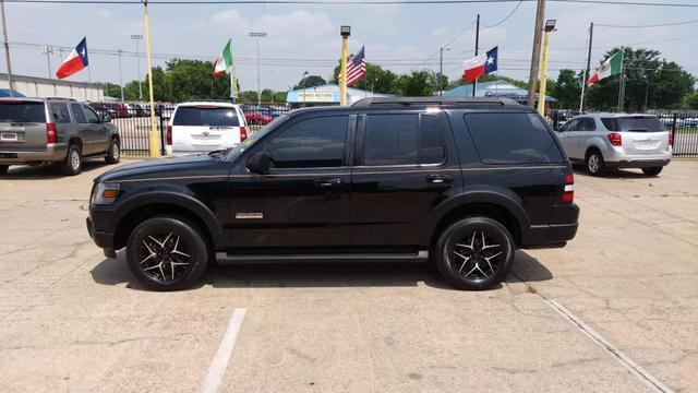 Thumbnail image of 2007 Ford Explorer at Gigante Auto Group Llc