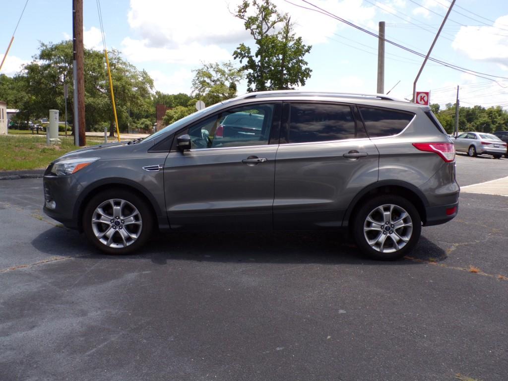 Thumbnail image of 2014 Ford Escape at Cars R Us