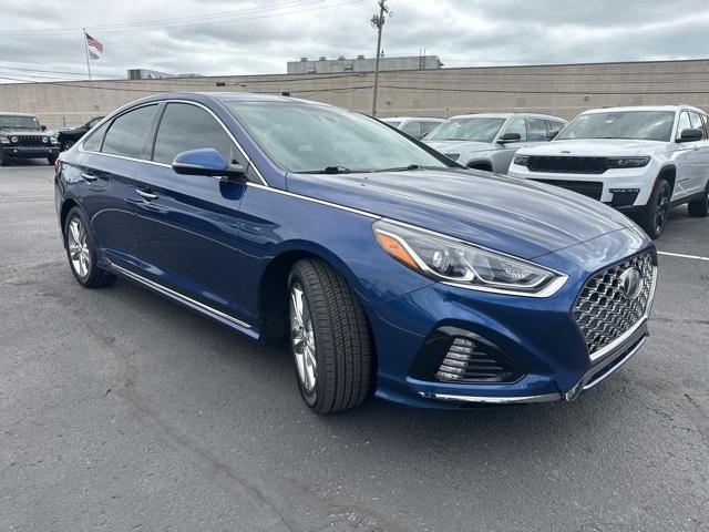 Thumbnail image of 2018 Hyundai SONATA at Golling Chrysler Dodge Jeep Ram of Roseville