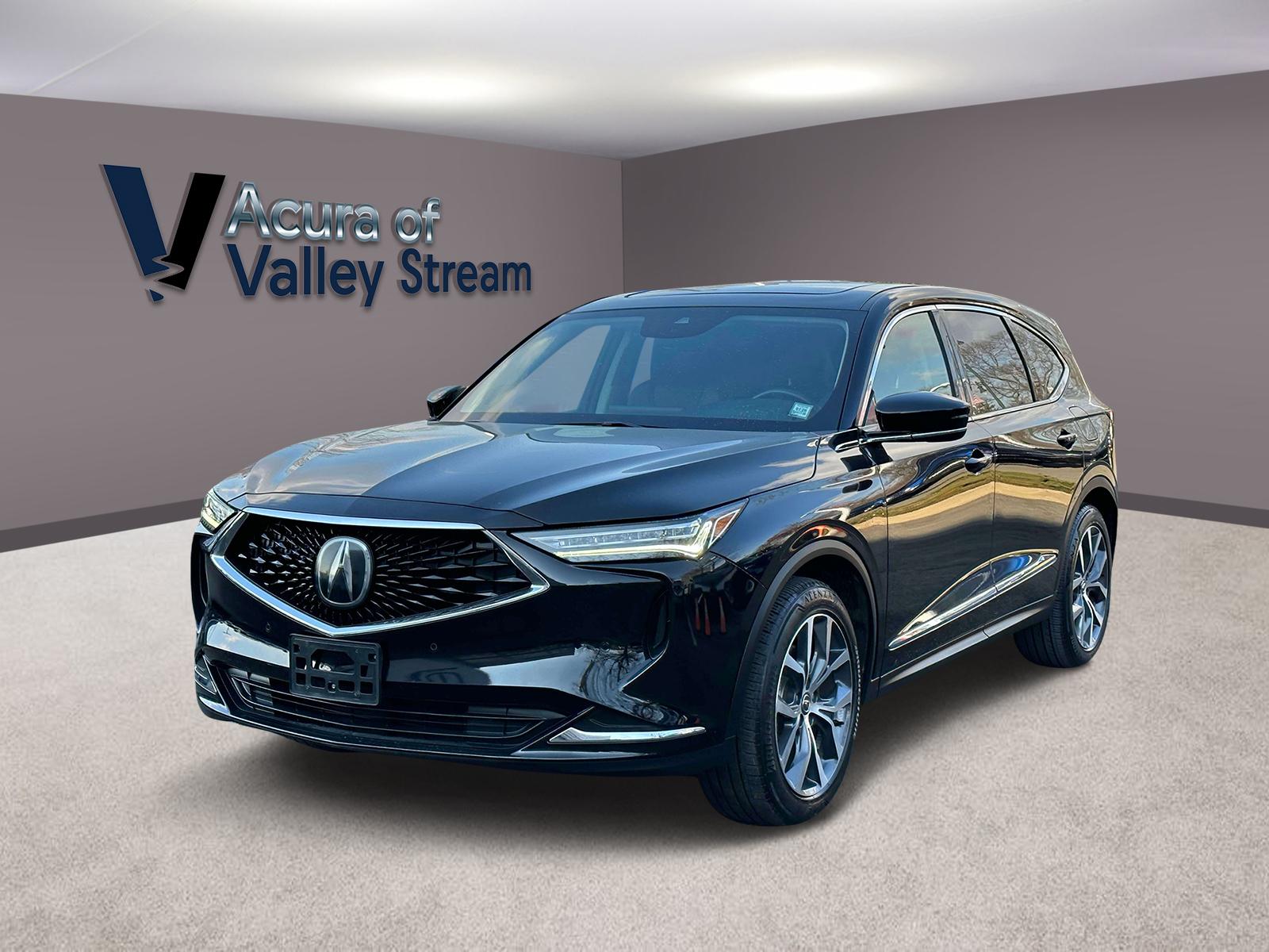 Thumbnail image of 2022 Acura MDX at Acura of Valley Stream