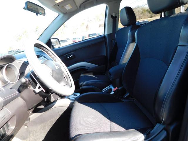 Thumbnail image of 2010 Mitsubishi Outlander at Gary Mathews Motors