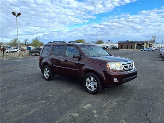 Thumbnail image of 2011 Honda Pilot at Credit King Auto Sales