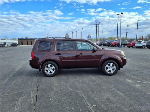 Thumbnail image of 2011 Honda Pilot at Credit King Auto Sales