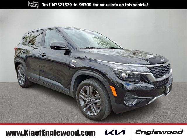 Thumbnail image of 2022 Kia Seltos at Kia of Englewood