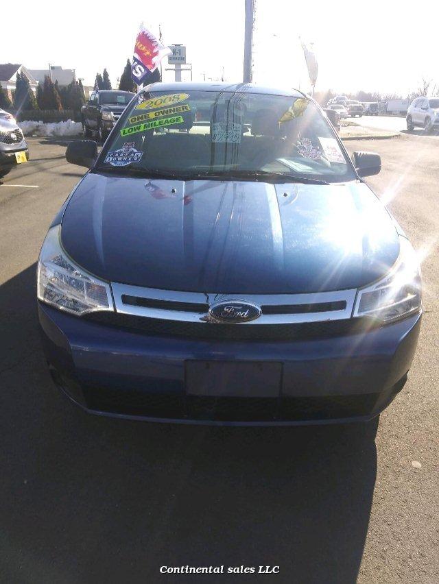 Thumbnail image of 2008 Ford Focus at Continental sales LLC