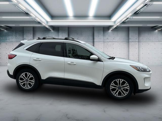 Thumbnail image of 2022 Ford Escape Hybrid at Ford of Smithtown