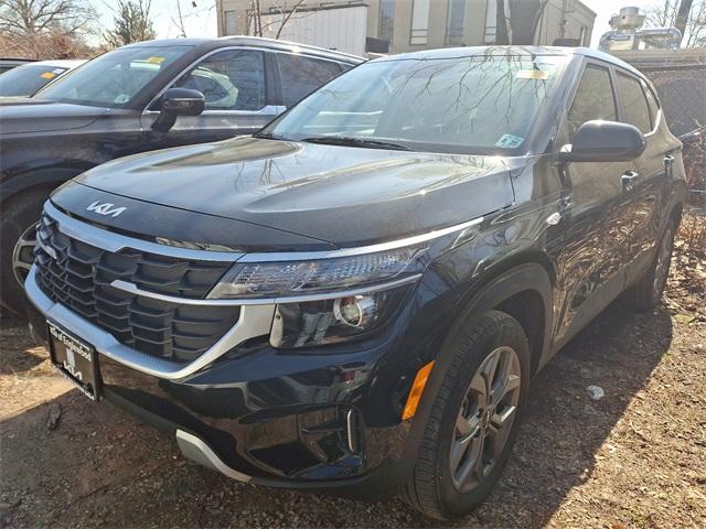 Thumbnail image of 2025 Kia Seltos at Kia of Englewood