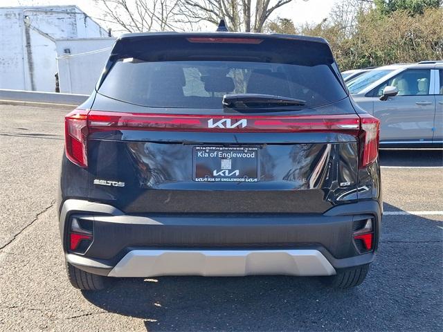 Thumbnail image of 2025 Kia Seltos at Kia of Englewood