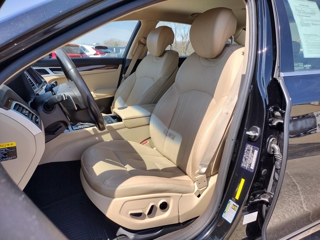 Thumbnail image of 2016 Hyundai Genesis at Grand Blanc Mitsubishi