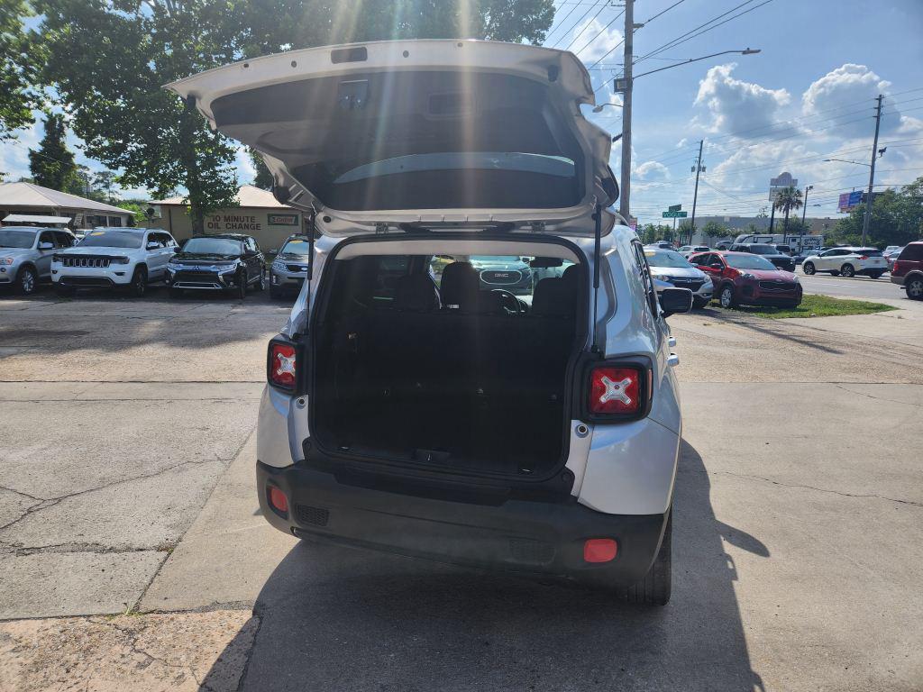 Thumbnail image of 2017 Jeep Renegade at 27 Auto Sales INC of Leon