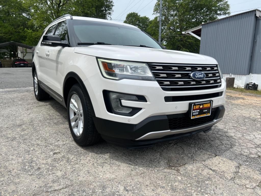 Thumbnail image of 2016 Ford Explorer at El Rey Trucks