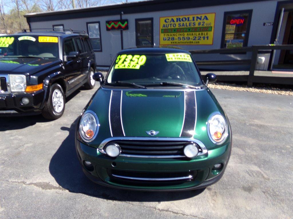 Thumbnail image of 2013 MINI Hardtop at Carolina Auto Sales # 2 LLC