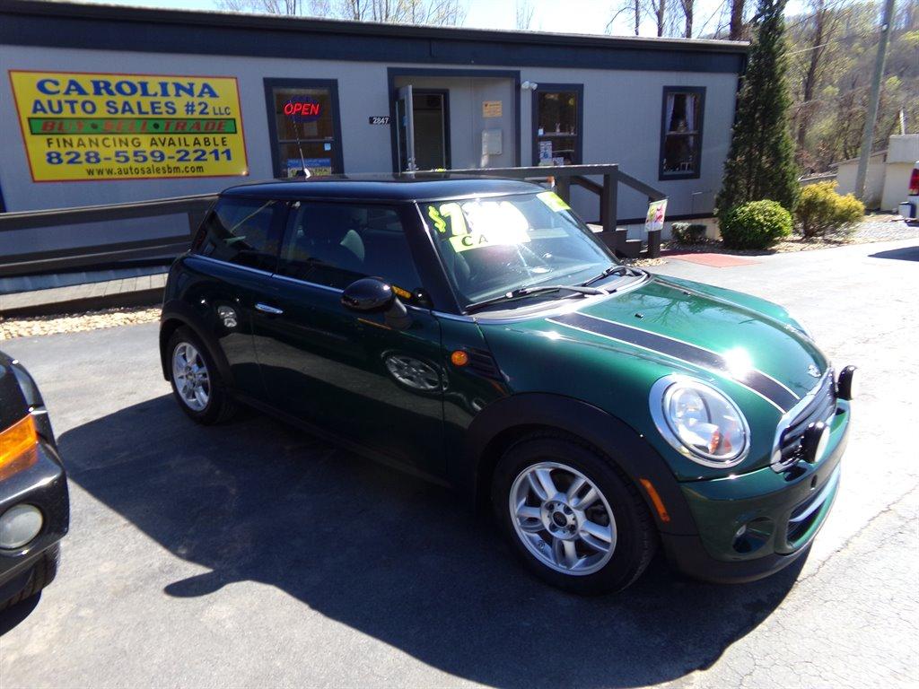 Thumbnail image of 2013 MINI Hardtop at Carolina Auto Sales # 2 LLC